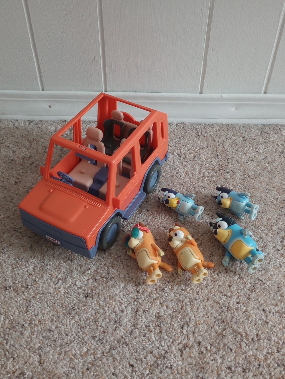 Bluey Car And Figurines Toys Lot